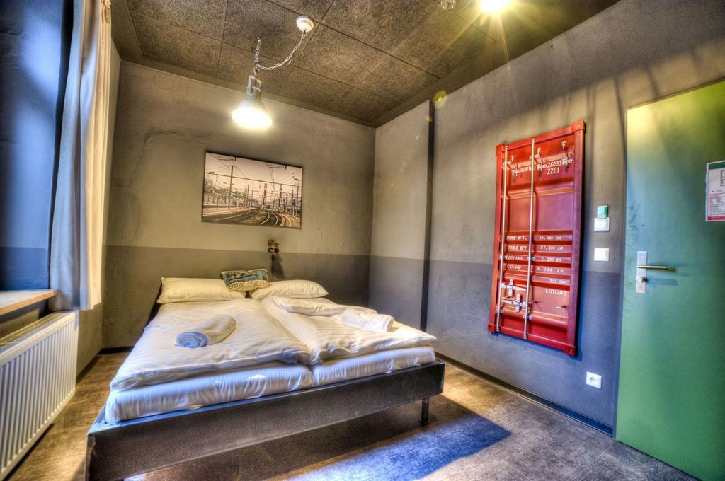 Hostel Am Bahnhof Suhl Ngoại thất bức ảnh