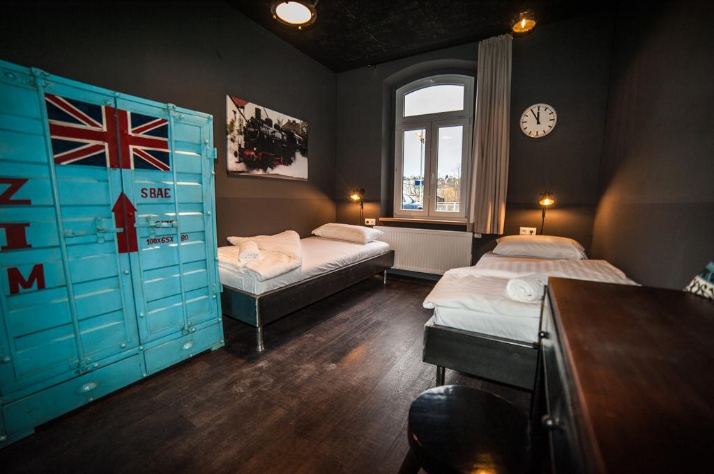 Hostel Am Bahnhof Suhl Ngoại thất bức ảnh
